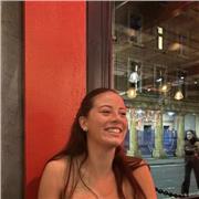 Lezioni private di Inglese per tutti i livelli ed età.
A Lucca o online.
Speaking, listening, writing, reading and literature.